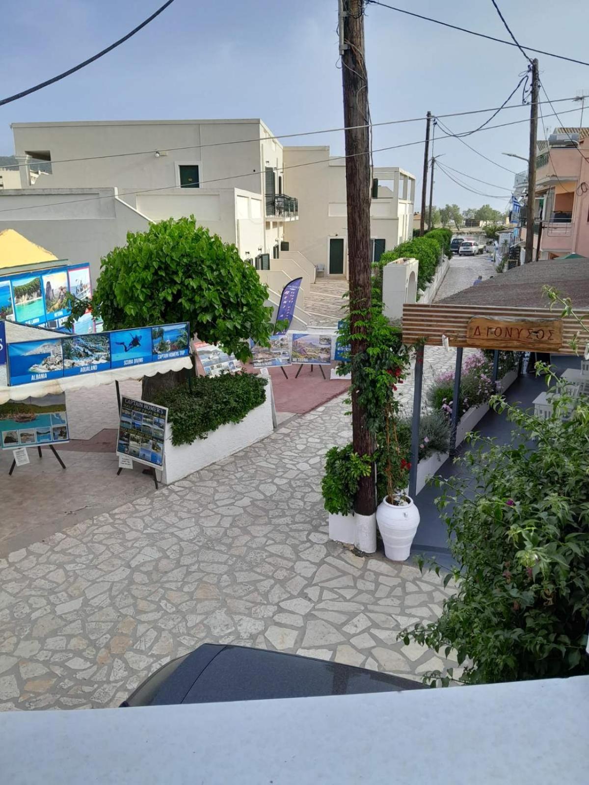 דירות מסונגי Archontissa Sea View House מראה חיצוני תמונה