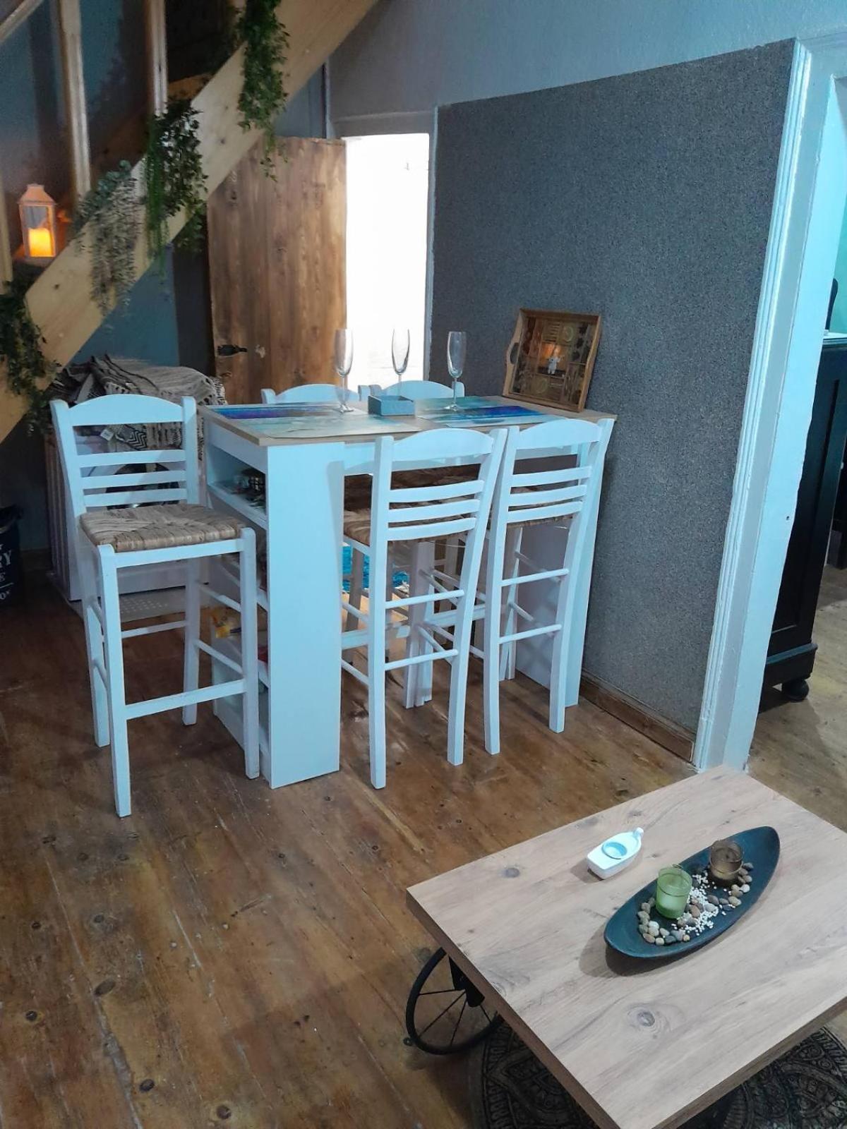 דירות מסונגי Archontissa Sea View House מראה חיצוני תמונה